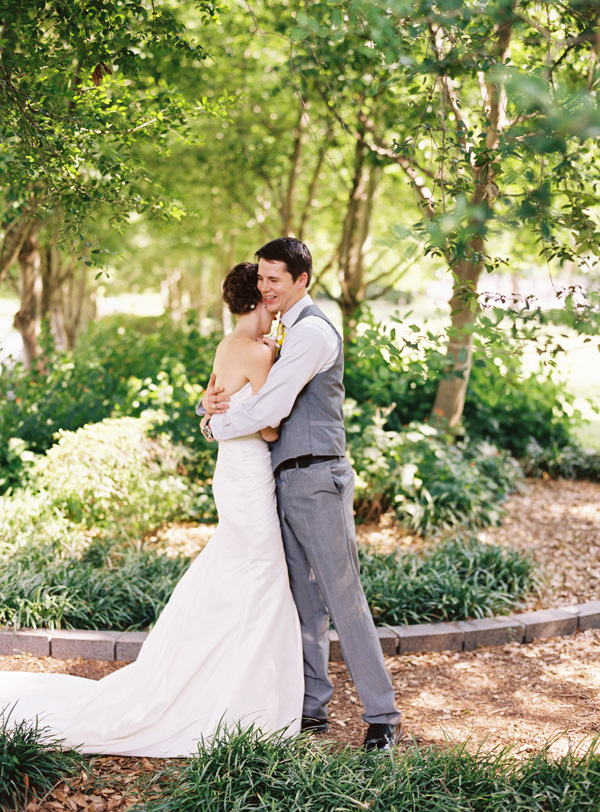 gray-and-yellow-garden-wedding