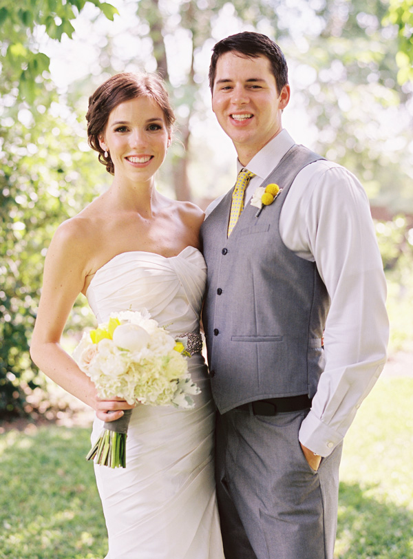 gray-and-yellow-garden-wedding