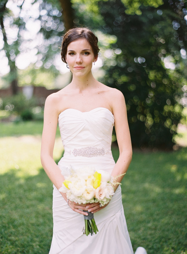 gray-and-yellow-garden-wedding