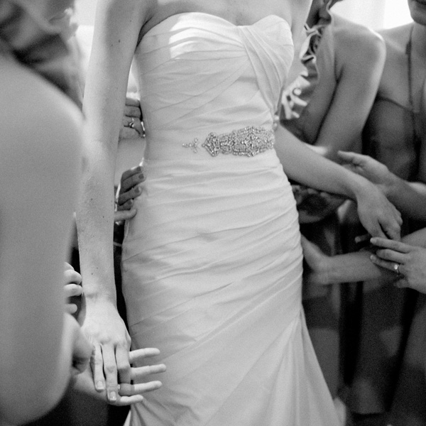 gray-and-yellow-garden-wedding
