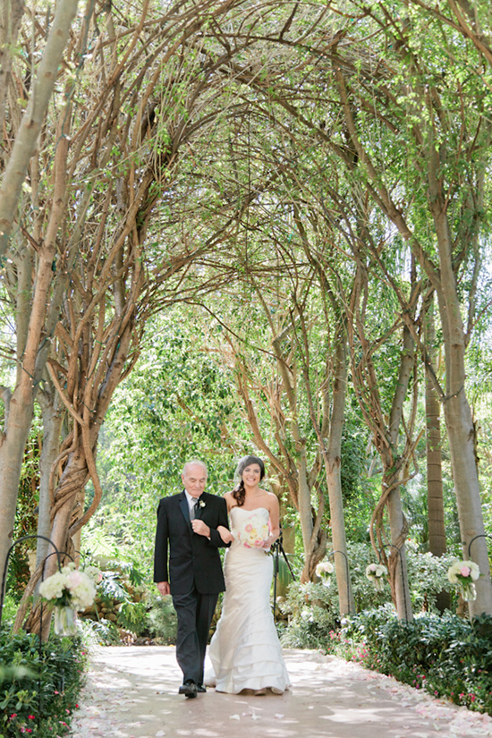 pink-and-gray-garden-wedding