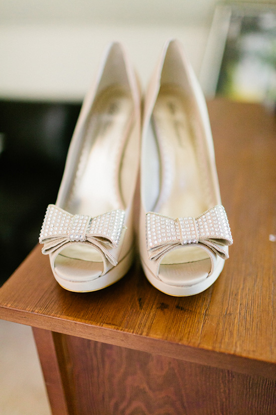 pink-and-gray-garden-wedding