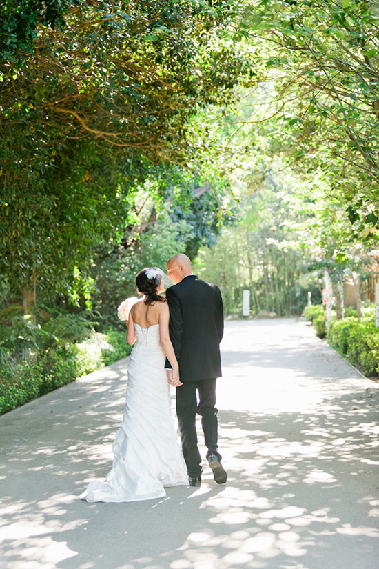 pink-and-gray-garden-wedding