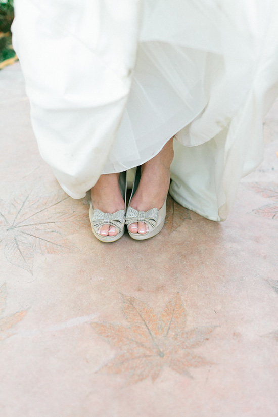 pink-and-gray-garden-wedding
