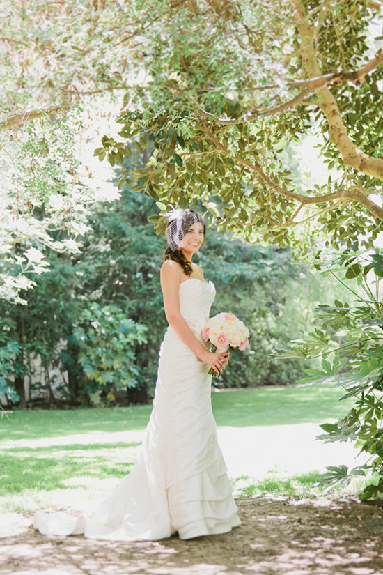 pink-and-gray-garden-wedding