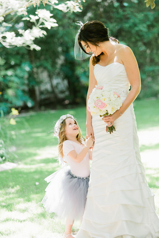 pink-and-gray-garden-wedding