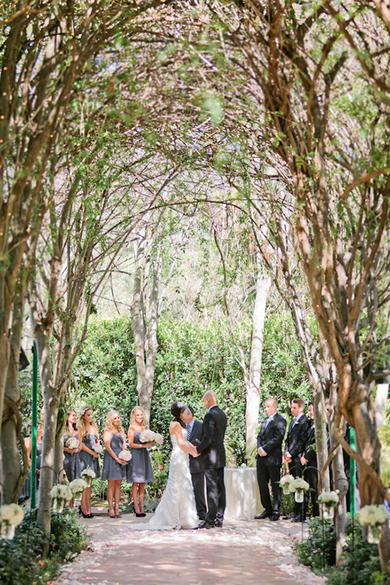 pink-and-gray-garden-wedding