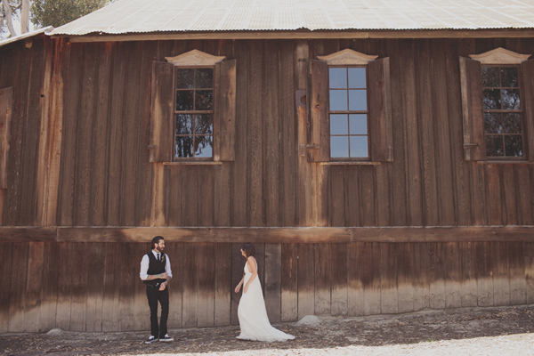 woodsy-boho-chic-backyard-wedding