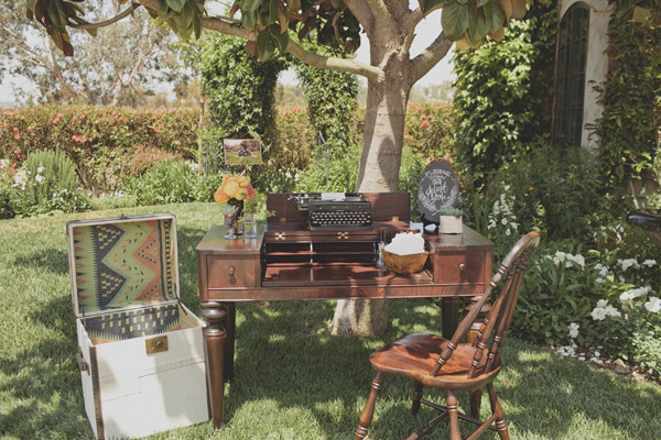 woodsy-boho-chic-backyard-wedding