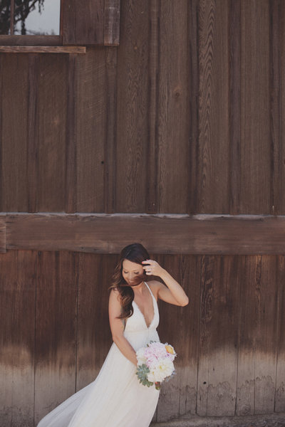 woodsy-boho-chic-backyard-wedding