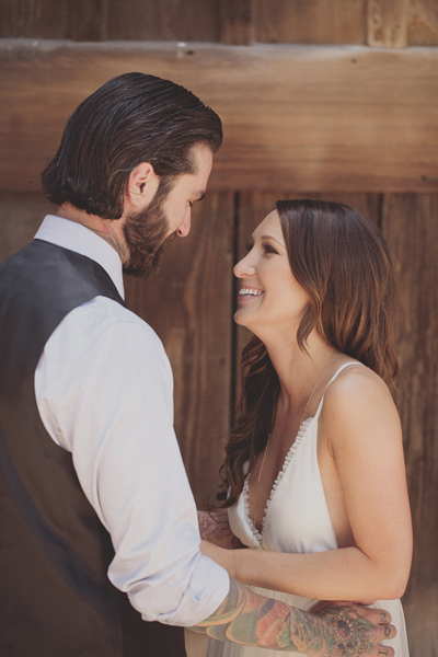 woodsy-boho-chic-backyard-wedding