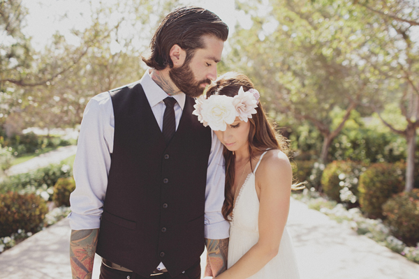 woodsy-boho-chic-backyard-wedding