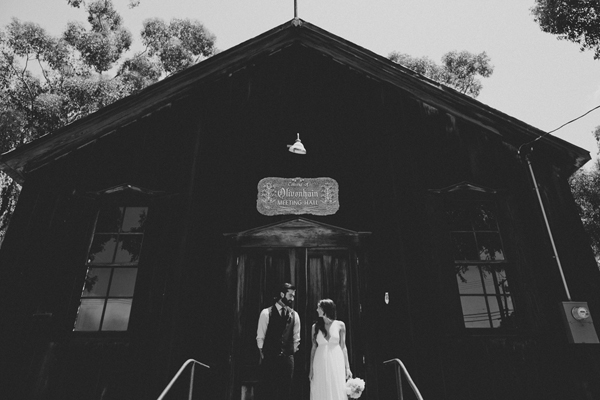 woodsy-boho-chic-backyard-wedding