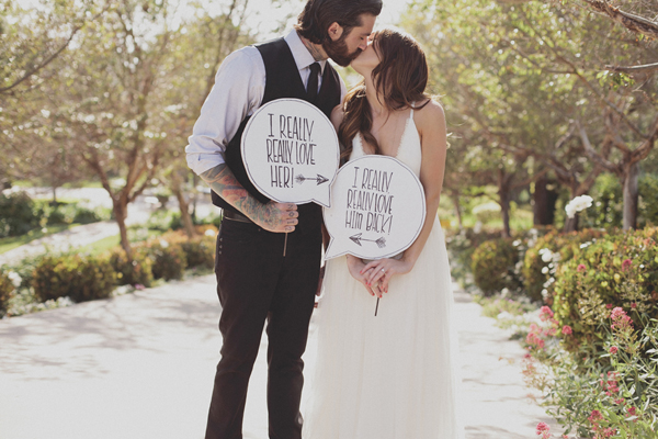 woodsy-boho-chic-backyard-wedding