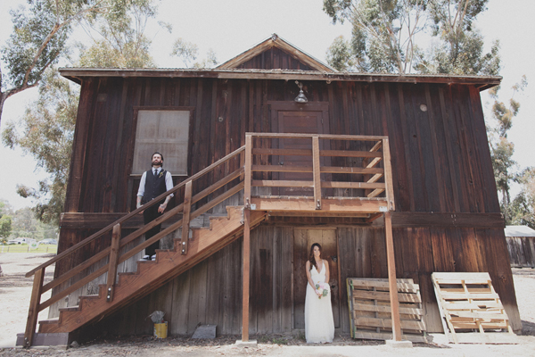 woodsy-boho-chic-backyard-wedding