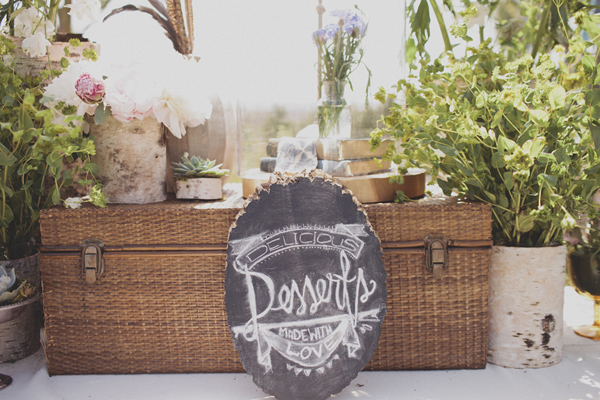woodsy-boho-chic-backyard-wedding