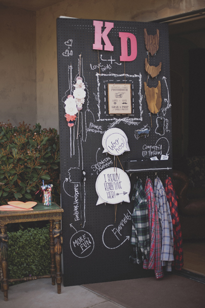 woodsy-boho-chic-backyard-wedding