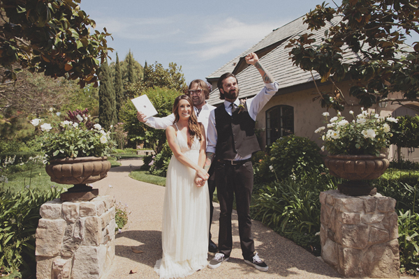 woodsy-boho-chic-backyard-wedding