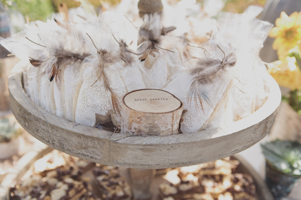 woodsy-boho-chic-backyard-wedding