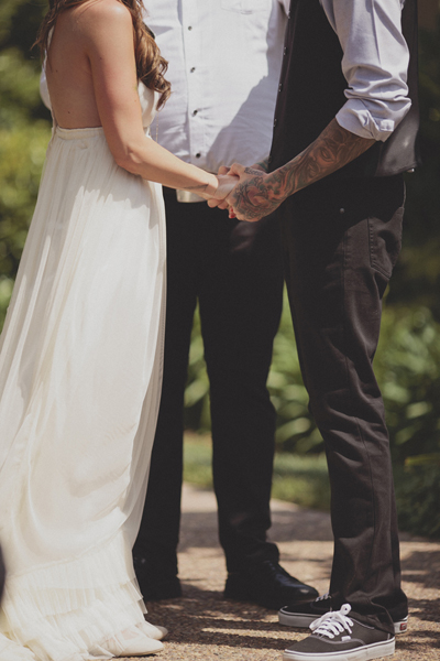 woodsy-boho-chic-backyard-wedding