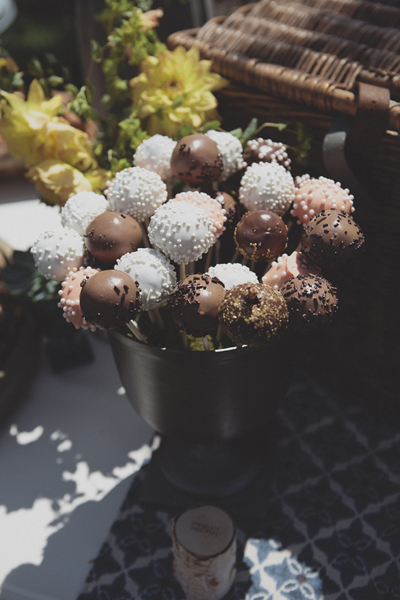 woodsy-boho-chic-backyard-wedding