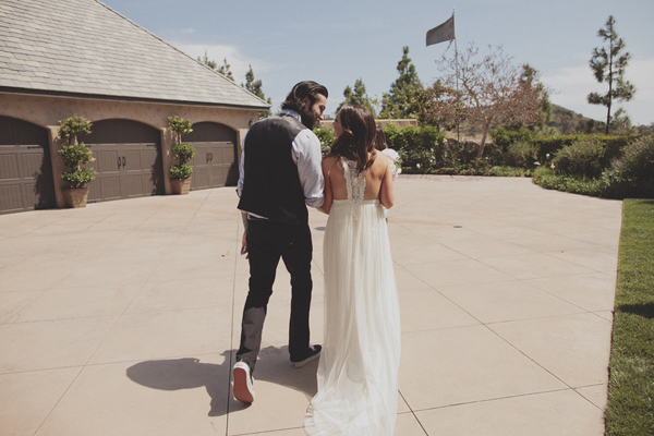 woodsy-boho-chic-backyard-wedding