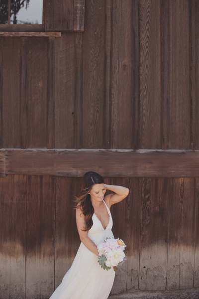 woodsy-boho-chic-backyard-wedding