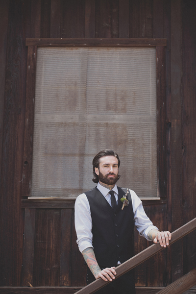 woodsy-boho-chic-backyard-wedding