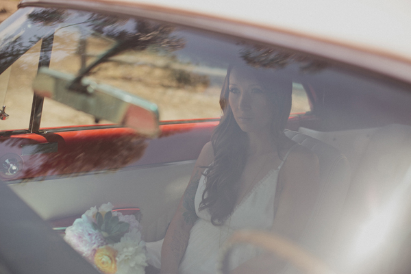 woodsy-boho-chic-backyard-wedding