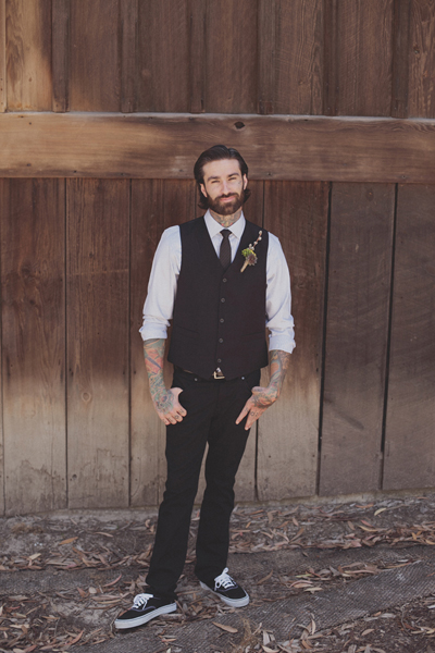 woodsy-boho-chic-backyard-wedding