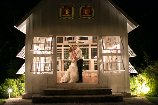A chapel ceremony at 7f Lodge in College Station, TX