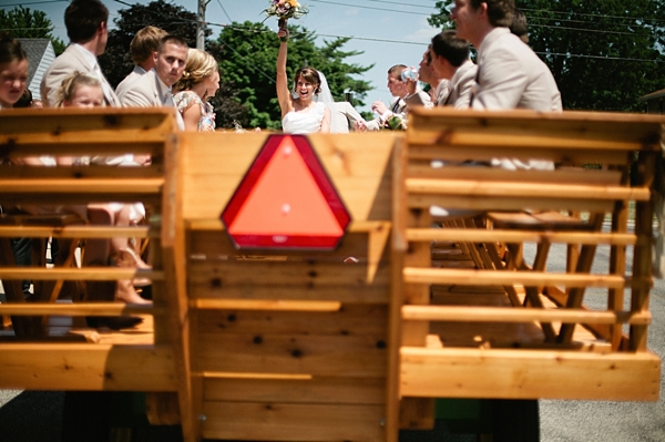 diy-rustic-wagon-wheel-wedding