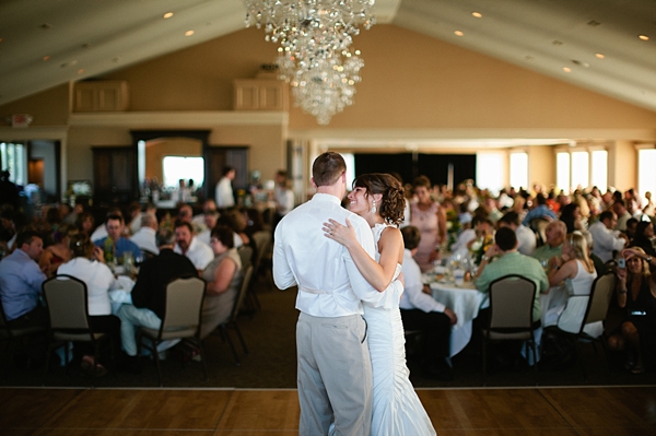 diy-rustic-wagon-wheel-wedding