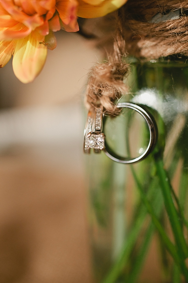 diy-rustic-wagon-wheel-wedding