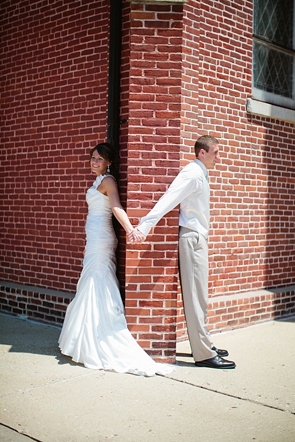 diy-rustic-wagon-wheel-wedding