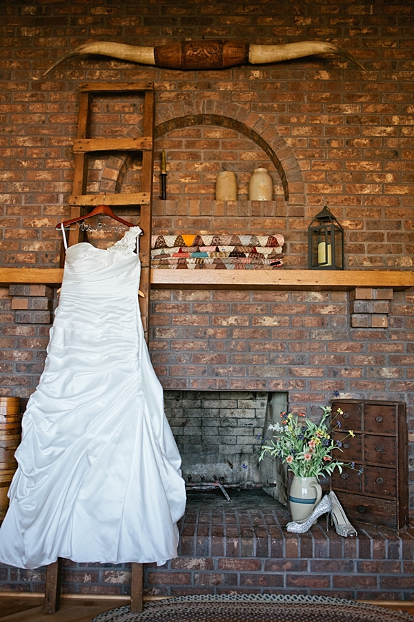 diy-rustic-wagon-wheel-wedding