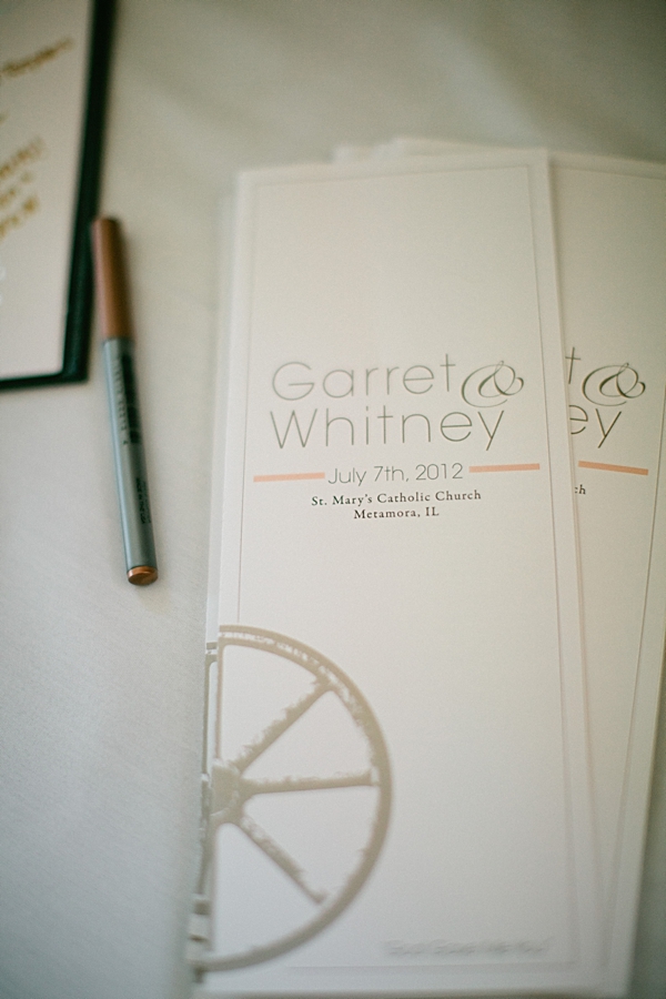 diy-rustic-wagon-wheel-wedding
