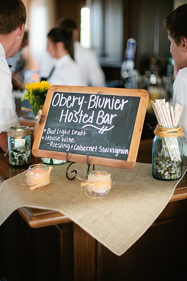 diy-rustic-wagon-wheel-wedding