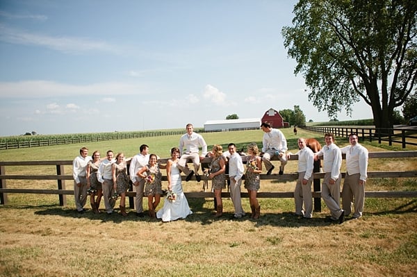 diy-rustic-wagon-wheel-wedding
