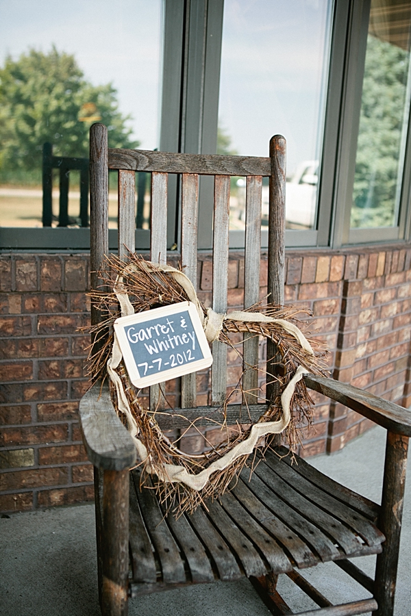diy-rustic-wagon-wheel-wedding