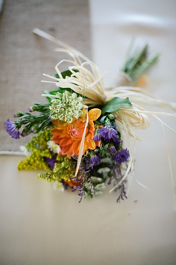 diy-rustic-wagon-wheel-wedding