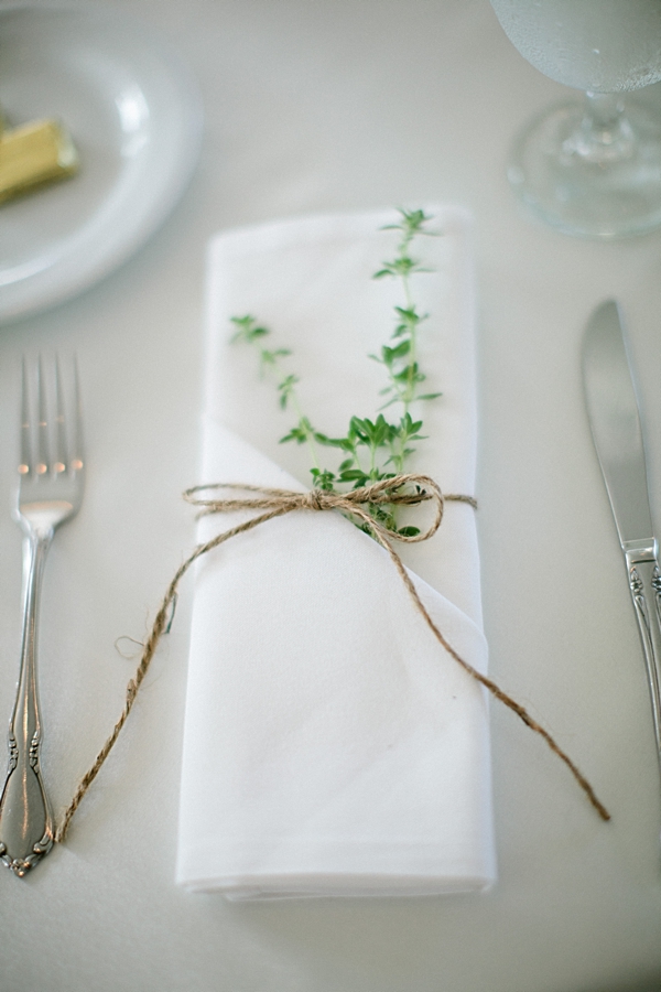 diy-rustic-wagon-wheel-wedding