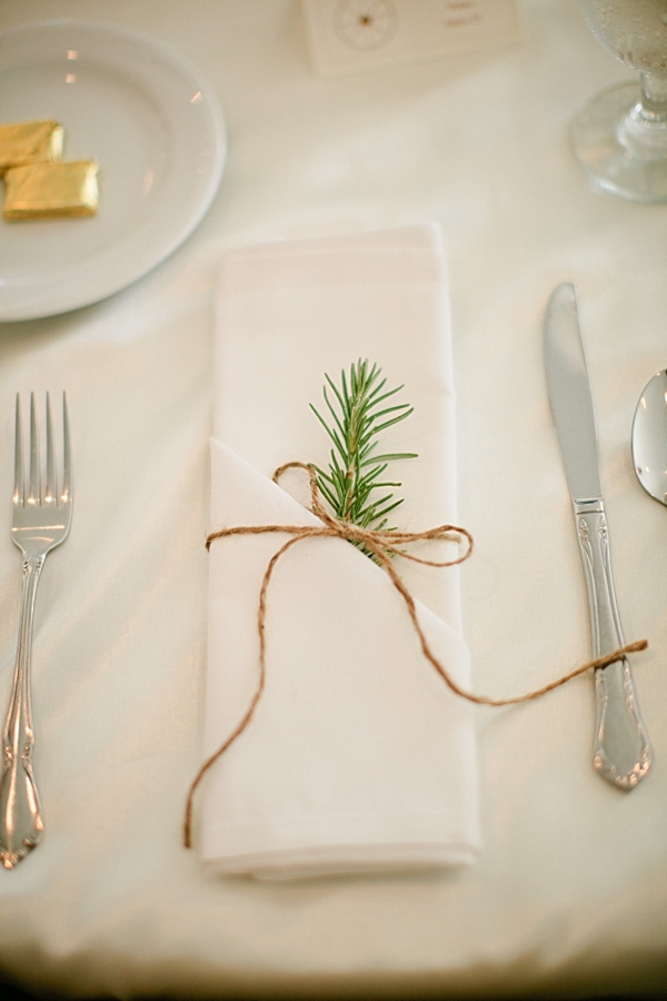diy-rustic-wagon-wheel-wedding
