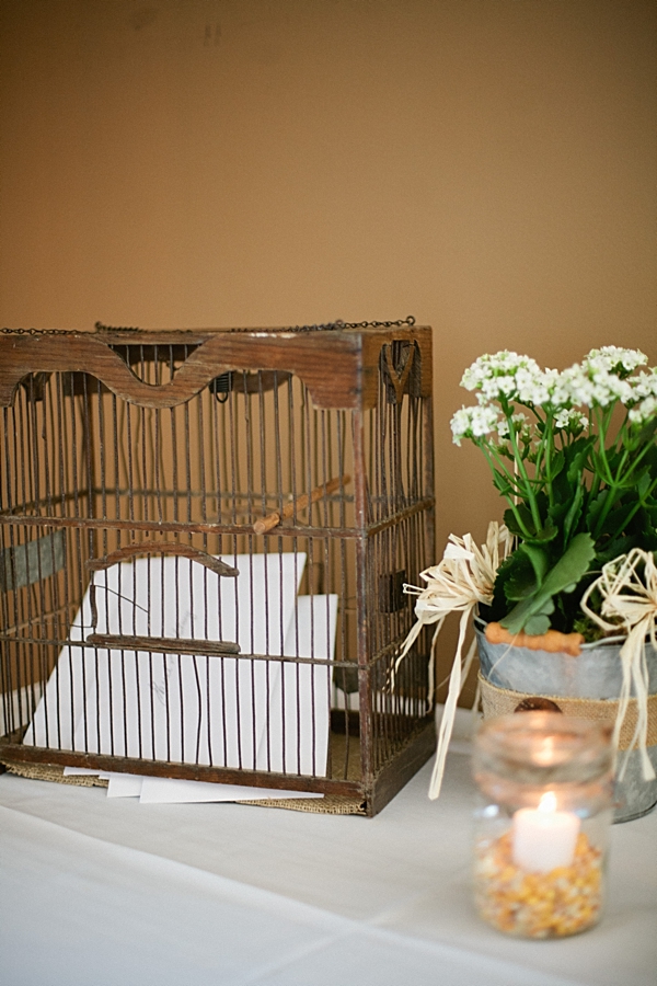 diy-rustic-wagon-wheel-wedding
