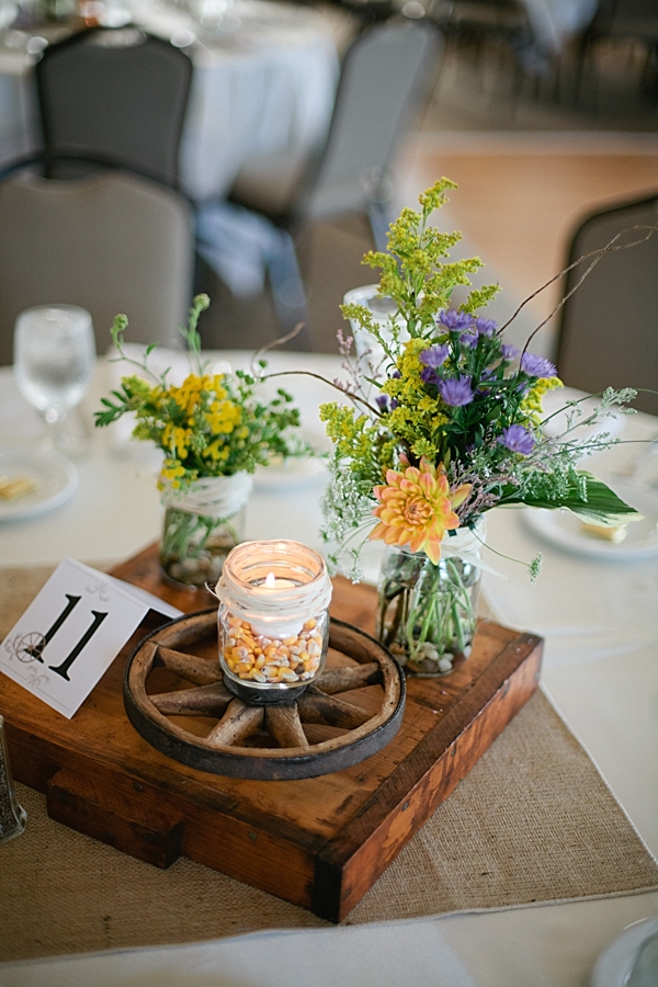 diy-rustic-wagon-wheel-wedding
