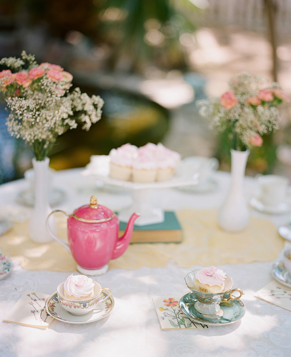 eclectic-and-stylish-tea-party-from