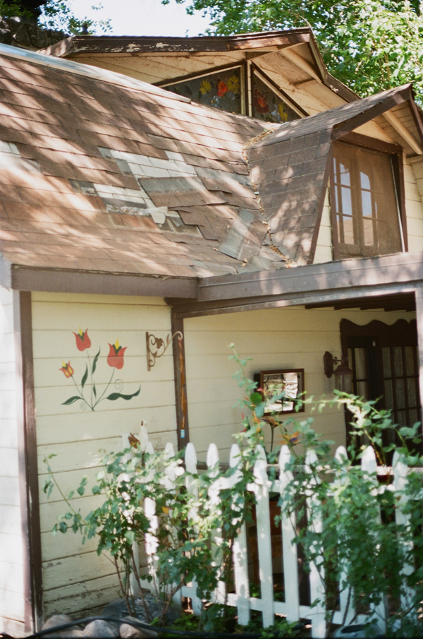 eclectic-and-stylish-tea-party-from
