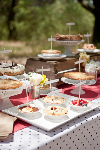 how-to-make-a-pie-dessert-table