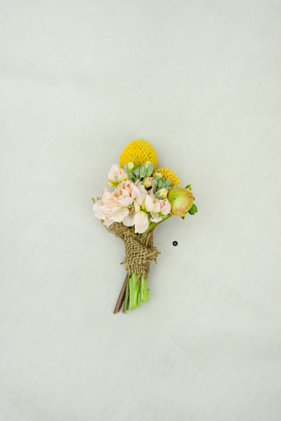 Loose and Lovely Wedding Bouquets