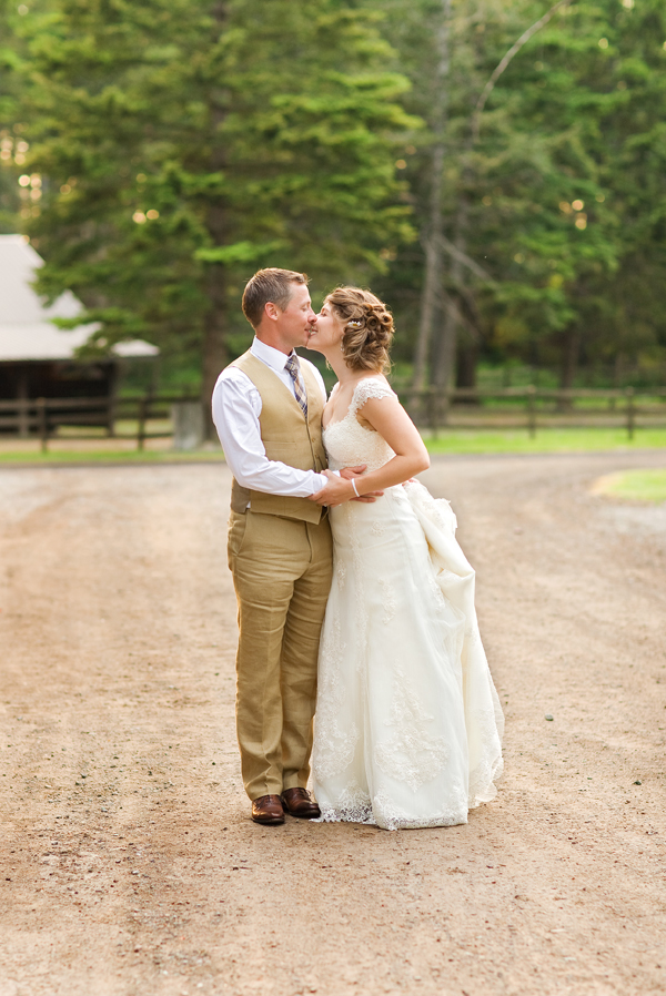 rustic-montana-destination-wedding